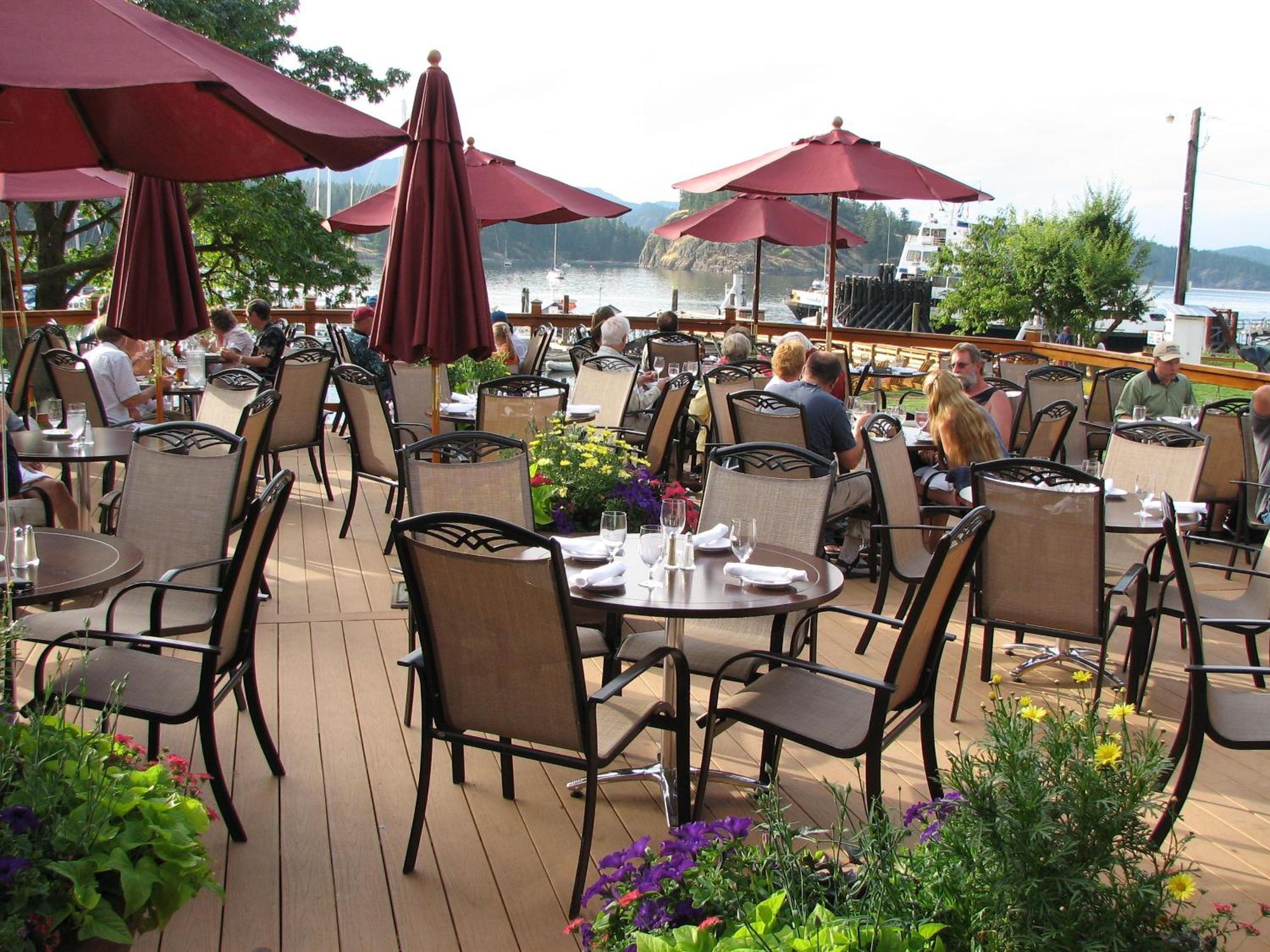 Heriot Bay Inn Bagian luar foto