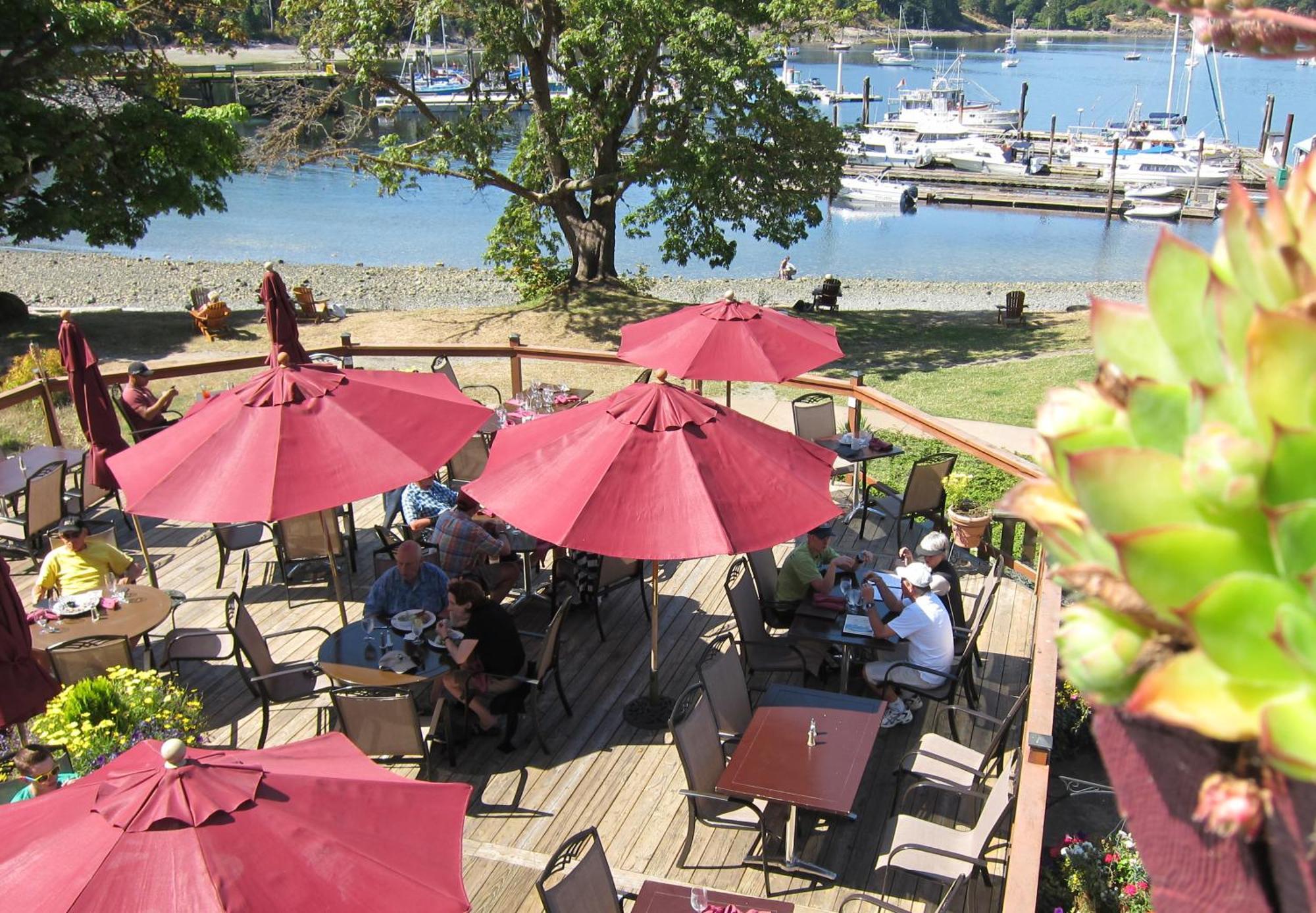 Heriot Bay Inn Bagian luar foto